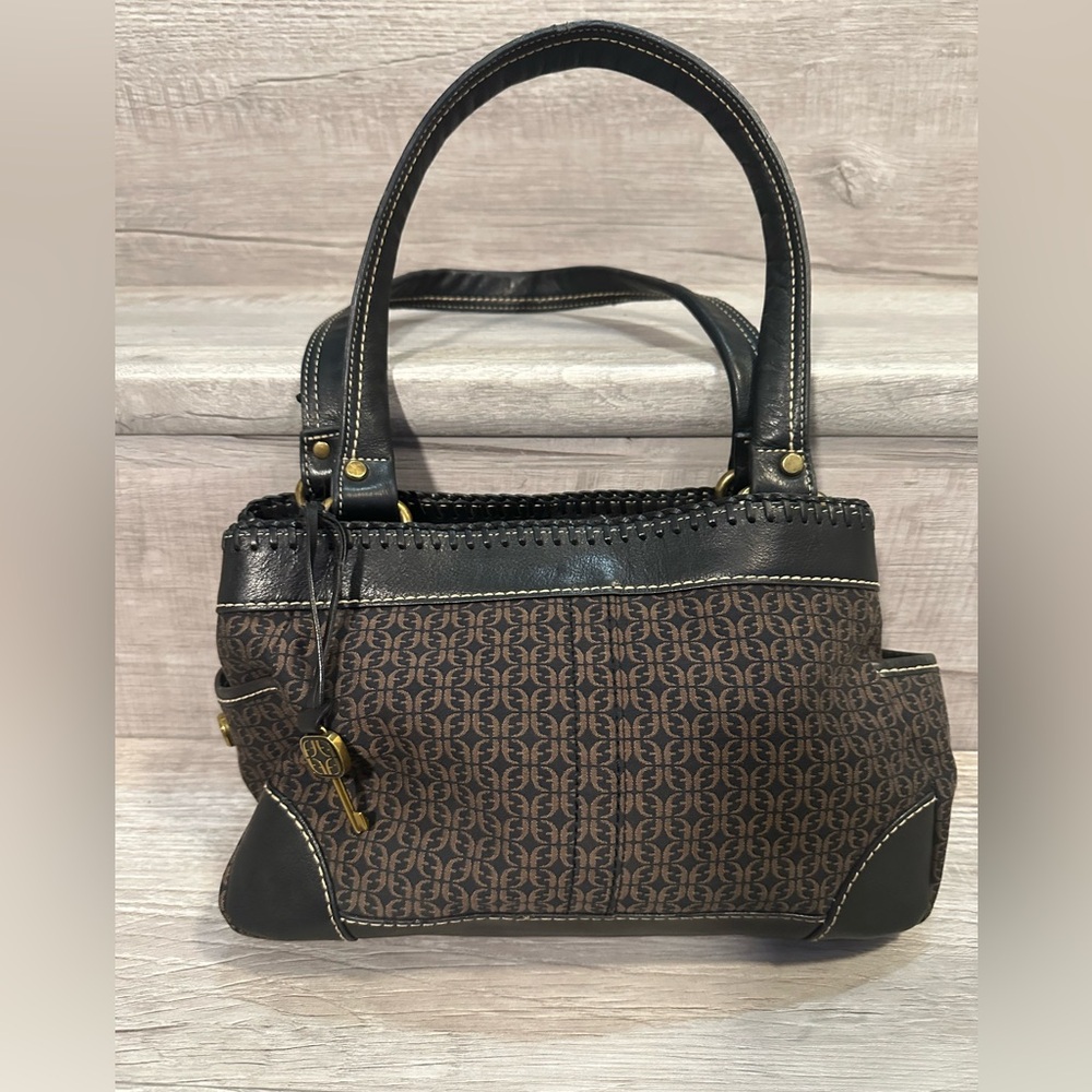 Fossil Double Handled Shoulder Bag With Key Charm - Picture 2 of 11